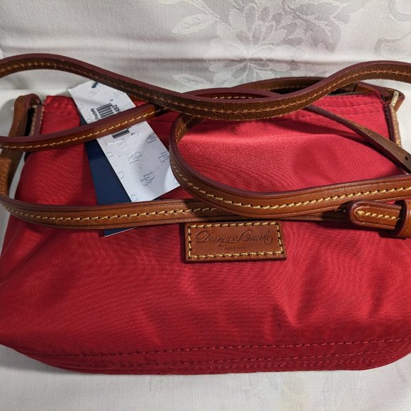 Get Ready For Fall With A Wonderful Dooney Red Nylon Cross Body Bag NWT - Picture 12 of 12